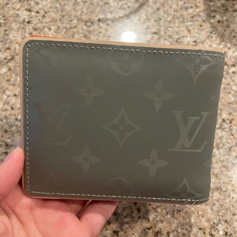 Louis Vuitton men wallet